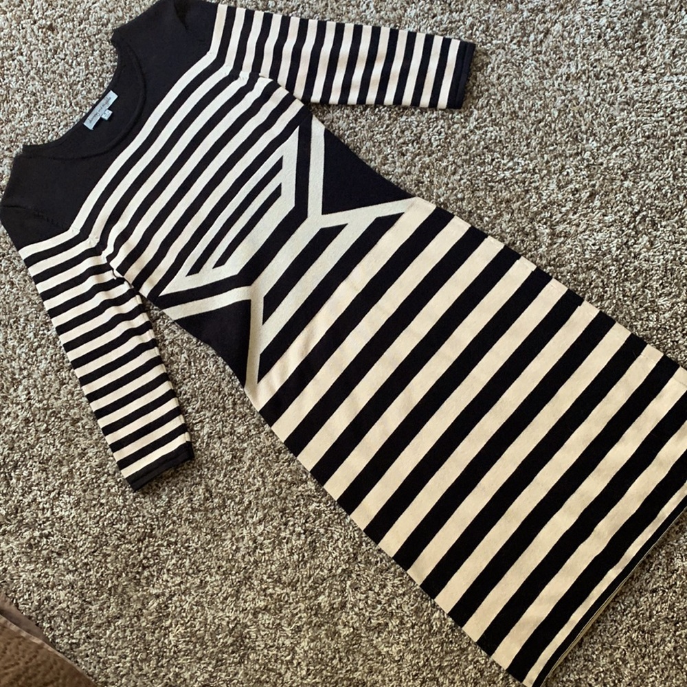 Danny and Nicole Sweater Dress Black/Tan Size M